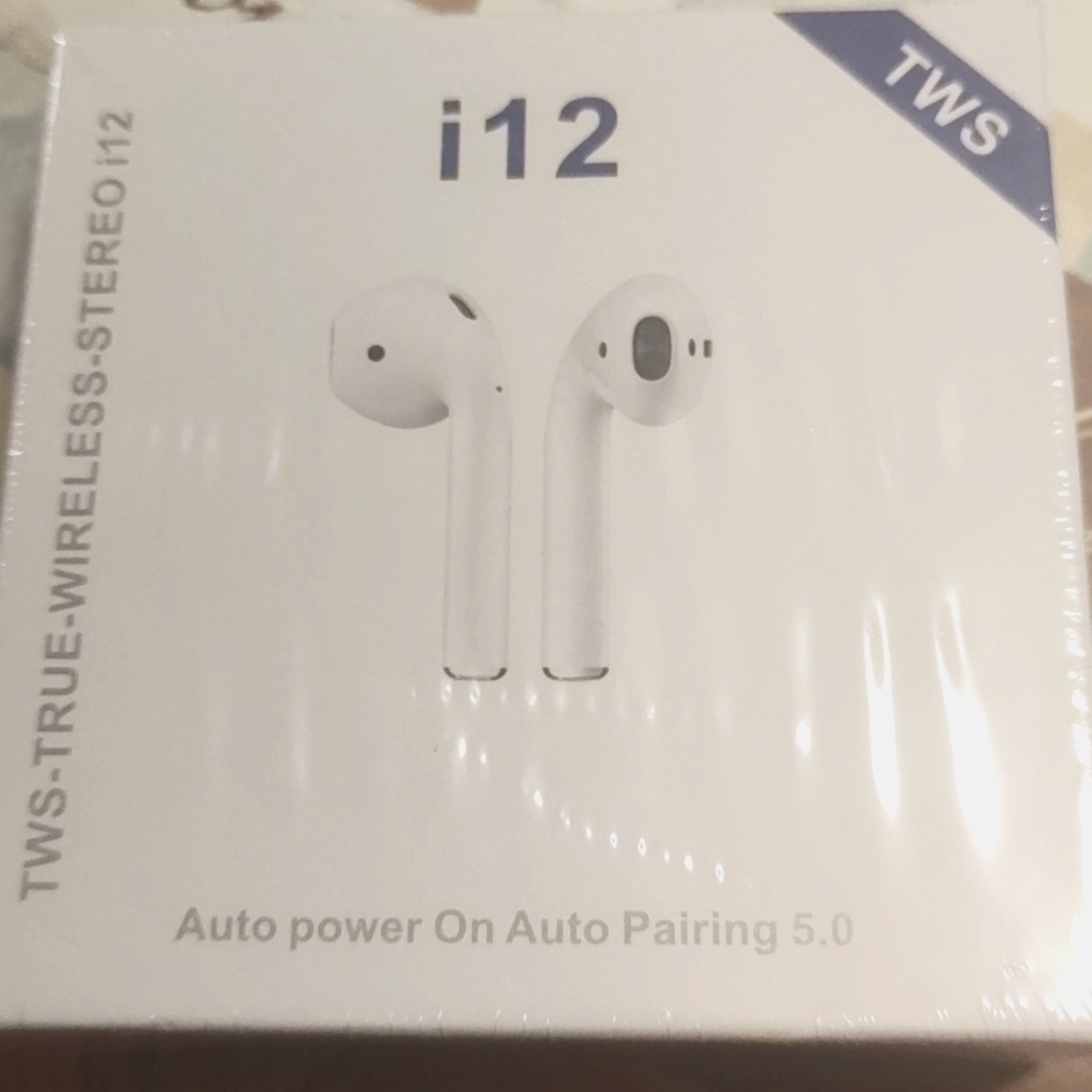 TWS- TRUE WIRELESS-STEREO i12
